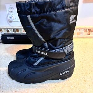 Sorel Black Insulated Snow Boots